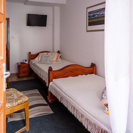 2- posteľová izba s kúpeľňou EMKA v PENZION TRSTENÁ Trstená Exterior foto