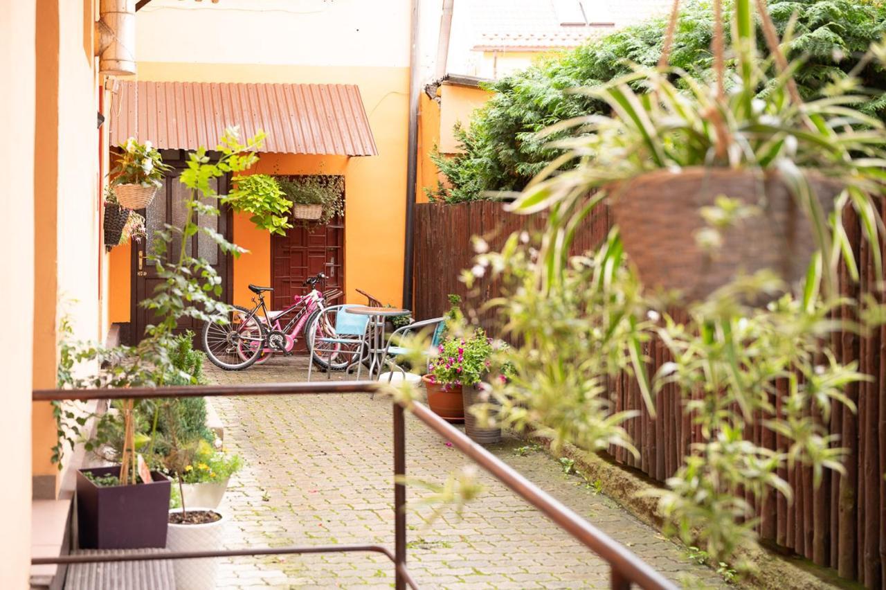2- posteľová izba s kúpeľňou EMKA v PENZION TRSTENÁ Trstená Exterior foto